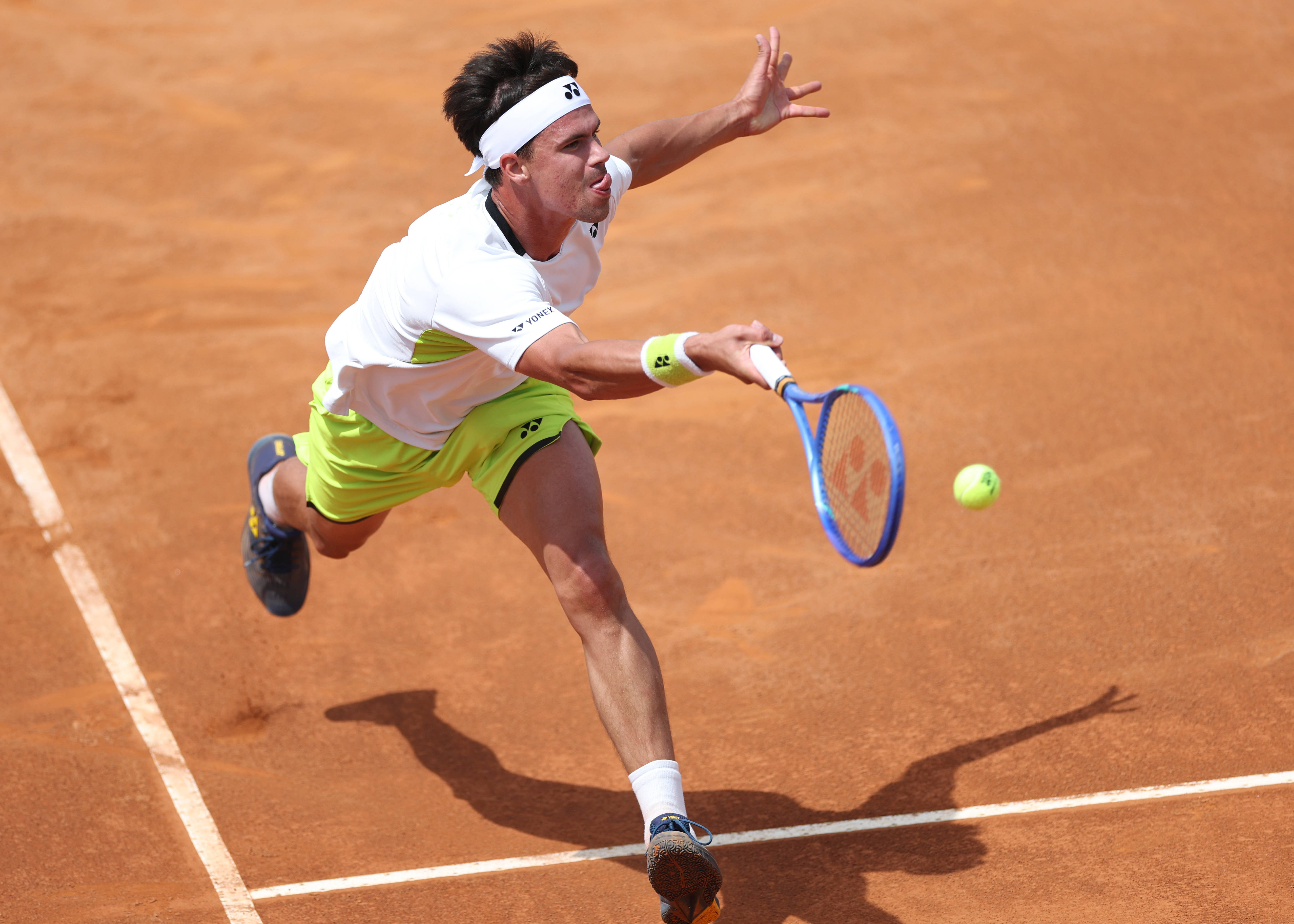 (体育)网球——ATP1000罗马站:张之臻止步首轮