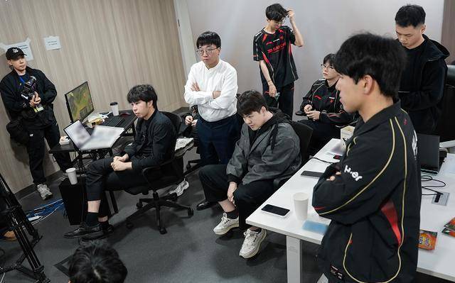 Rookie主动和小钰提分手,理由牵强!大满贯教练被前选手点评一般